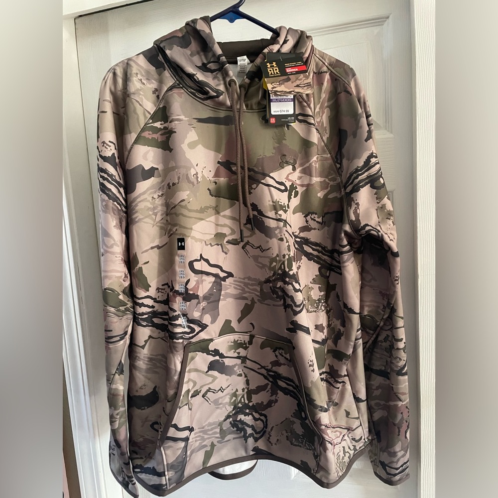 Women’s UA Cold Gear camo hoodie